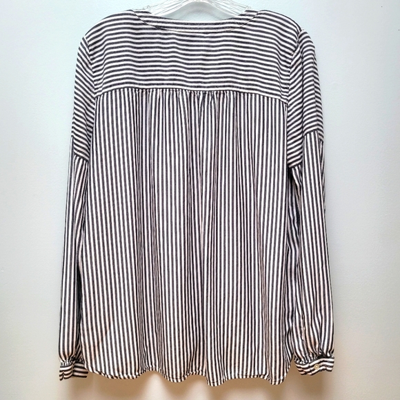 LOFT | Black and White Stripe Split Neck Buttondown, Sz. L - Picture 2 of 4